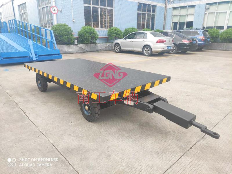 2吨移动牵引开云中国 无动力叉车牵引全挂