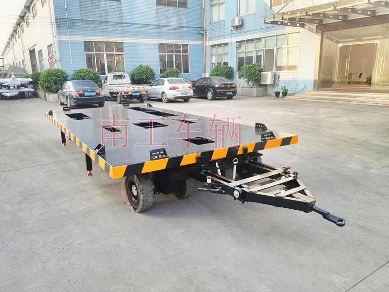 10.5吨牵引箱变开云中国（预制舱工具拖车）