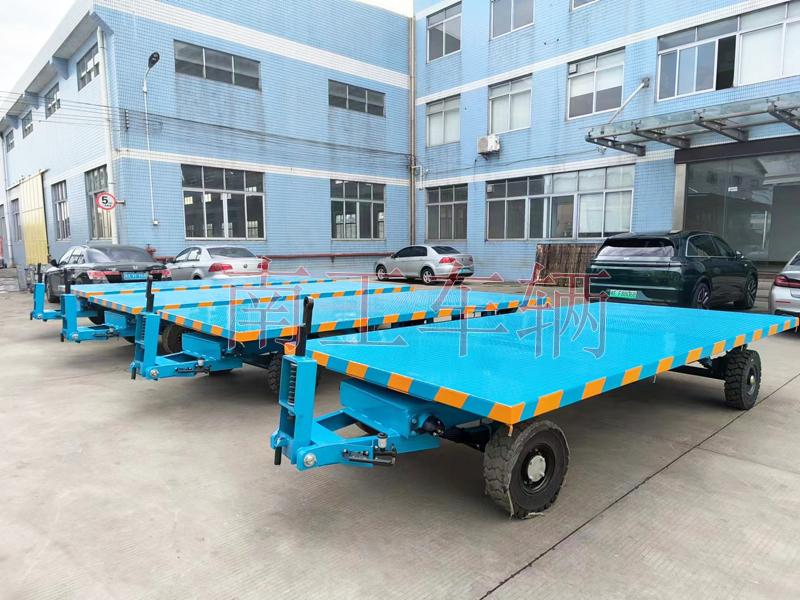 6吨开云中国蓝色 带减震带刹车工具拖车
