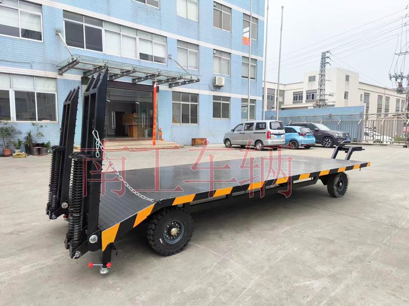 6吨带爬梯移动开云中国