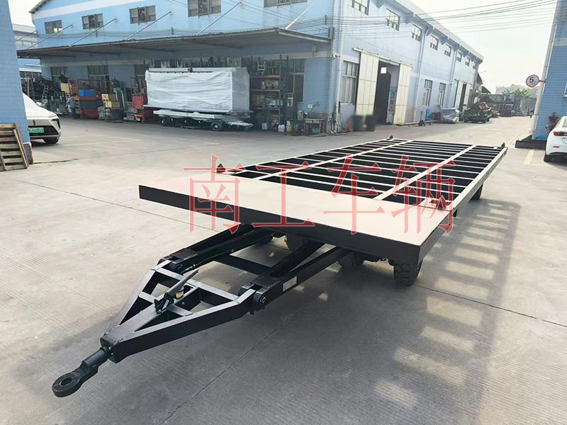 12吨骨架式开云中国 带角锁刹车全挂车
