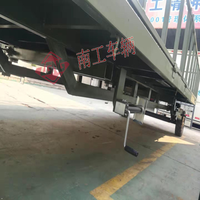 5吨护栏开云中国军绿色4I.jpg
