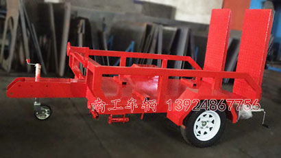0.5吨带爬梯消防车专用开云中国2I.jpg