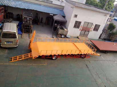 5吨带登车桥护栏型开云中国6I.jpg