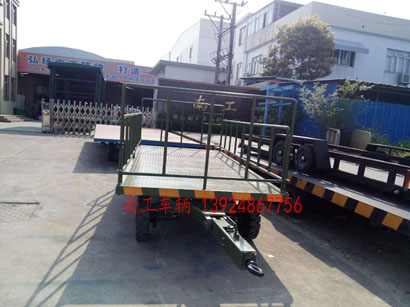 军绿色5吨护栏式开云中国3I.jpg