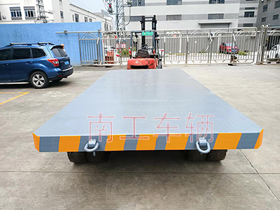 25吨重型开云中国带牵引环工具拖车4I.jpg