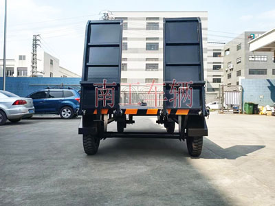 3吨带爬梯工业牵引开云中国2I.jpg