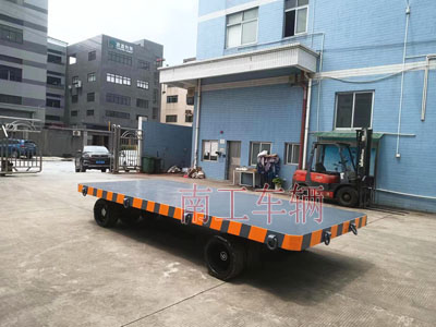 25吨重型工业开云中国全挂式牵引拖车底盘带牵引环3I.jpg