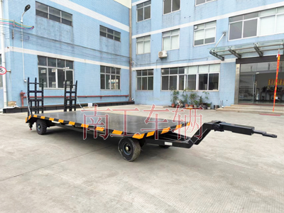 6吨带爬梯移动开云中国4I.jpg