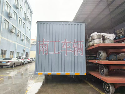 10吨箱式开云中国两侧带卷帘门4I.jpg